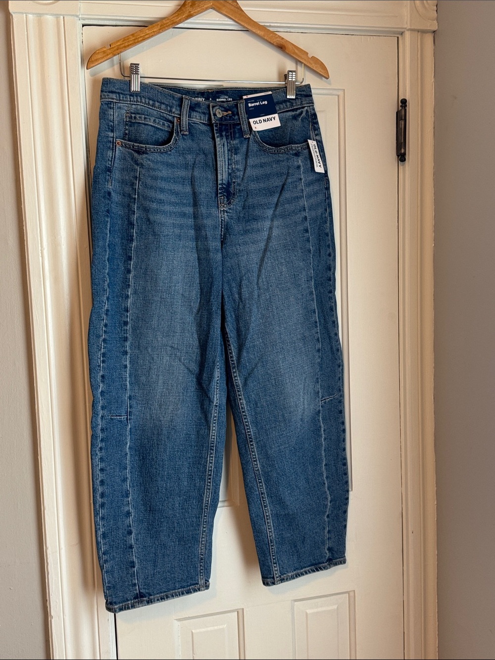 NWT Old Navy Barrel Jeans size 8